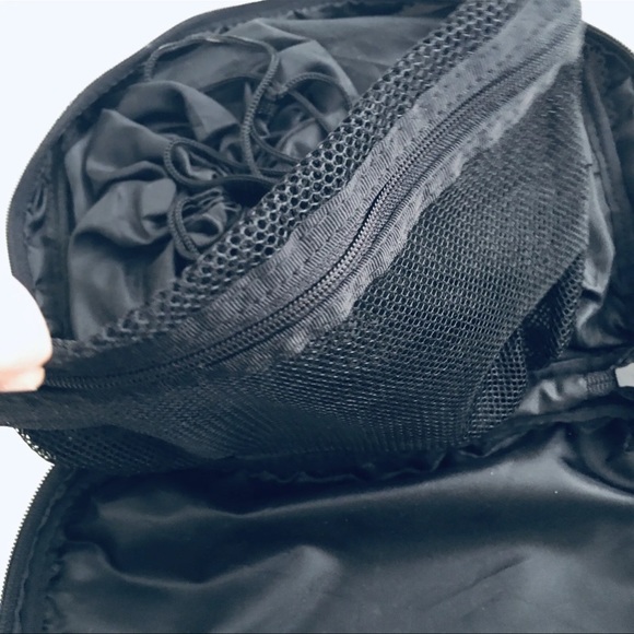 Hello Kitty Travel Organizing Pouch 3 Sections Drawstring, Net & Zipper Sanrio - Picture 4 of 12